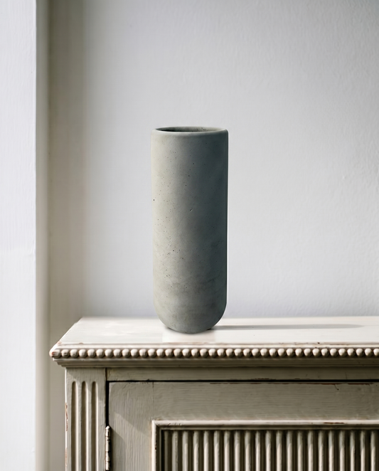Maison Florale Vase No. 1 – grey concrete sculptural vase in minimalist interior